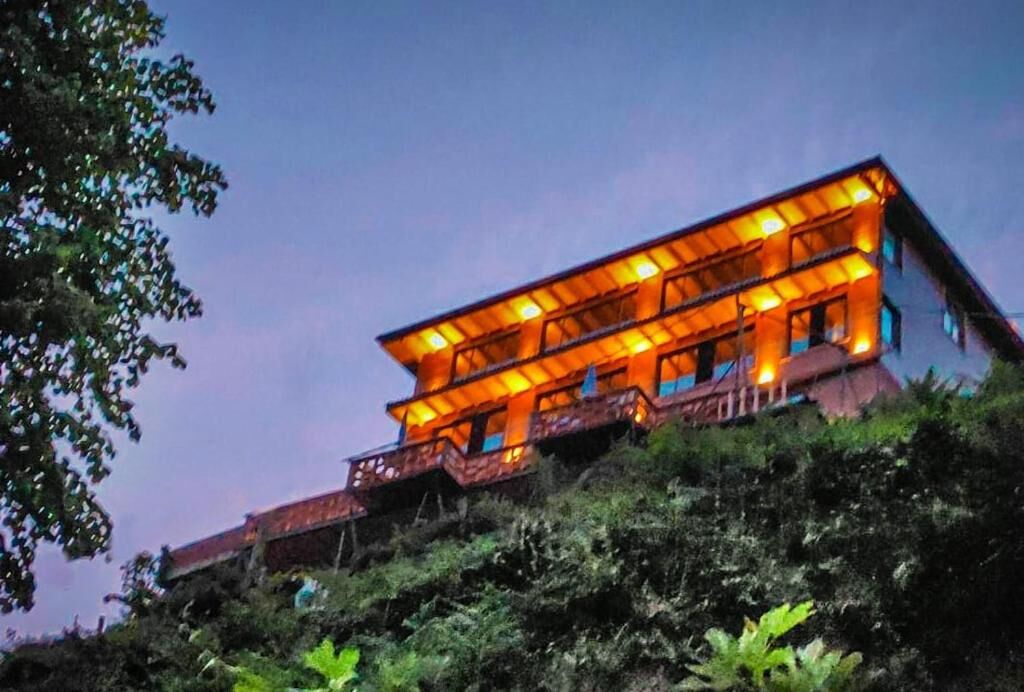 Kinya Bungalov & Hotel